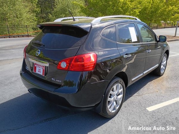2013 Nissan Rogue — image 3