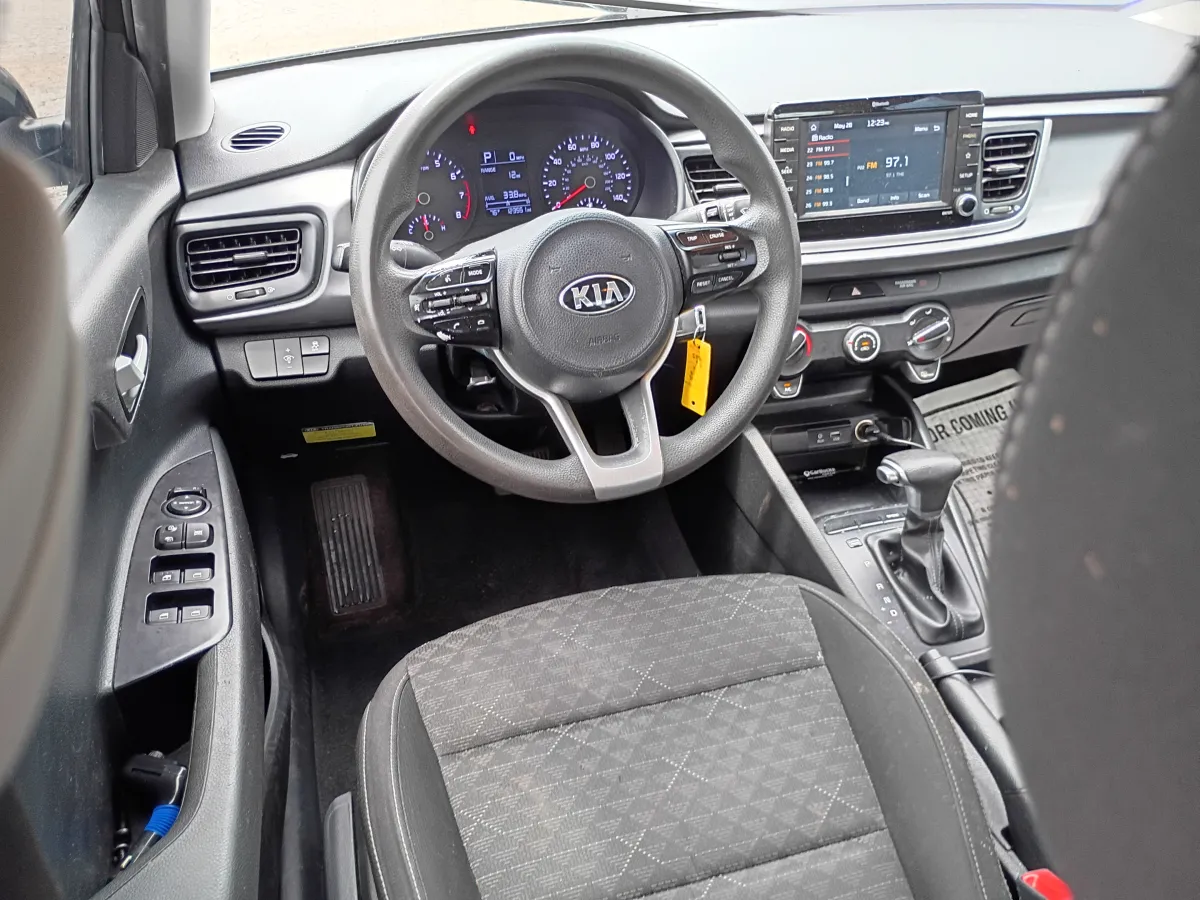 2019 Kia Rio — image 4