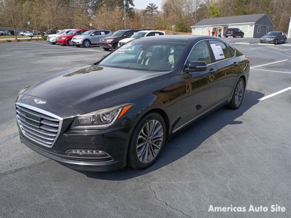 2016 Hyundai Genesis — image 2