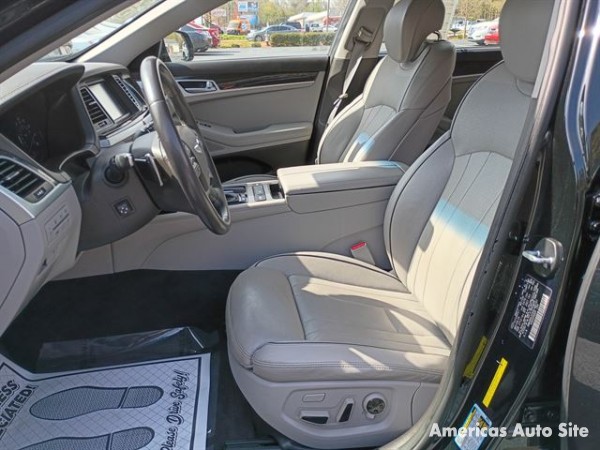 2016 Hyundai Genesis — image 6