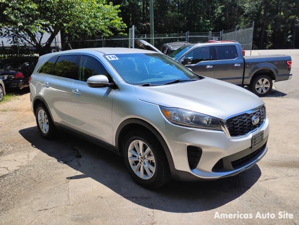 2019 Kia Sorento — image 2