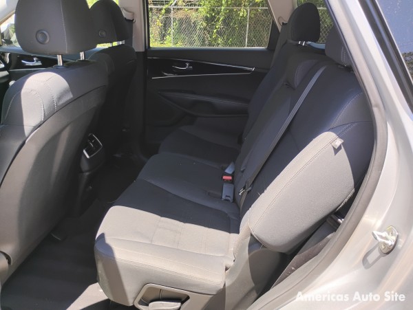 2019 Kia Sorento — image 5