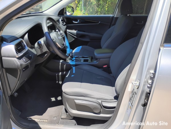 2019 Kia Sorento — image 6