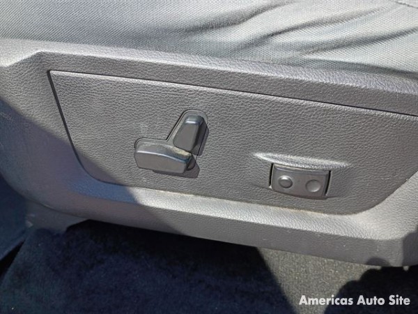 2016 Dodge 1500 — image 9