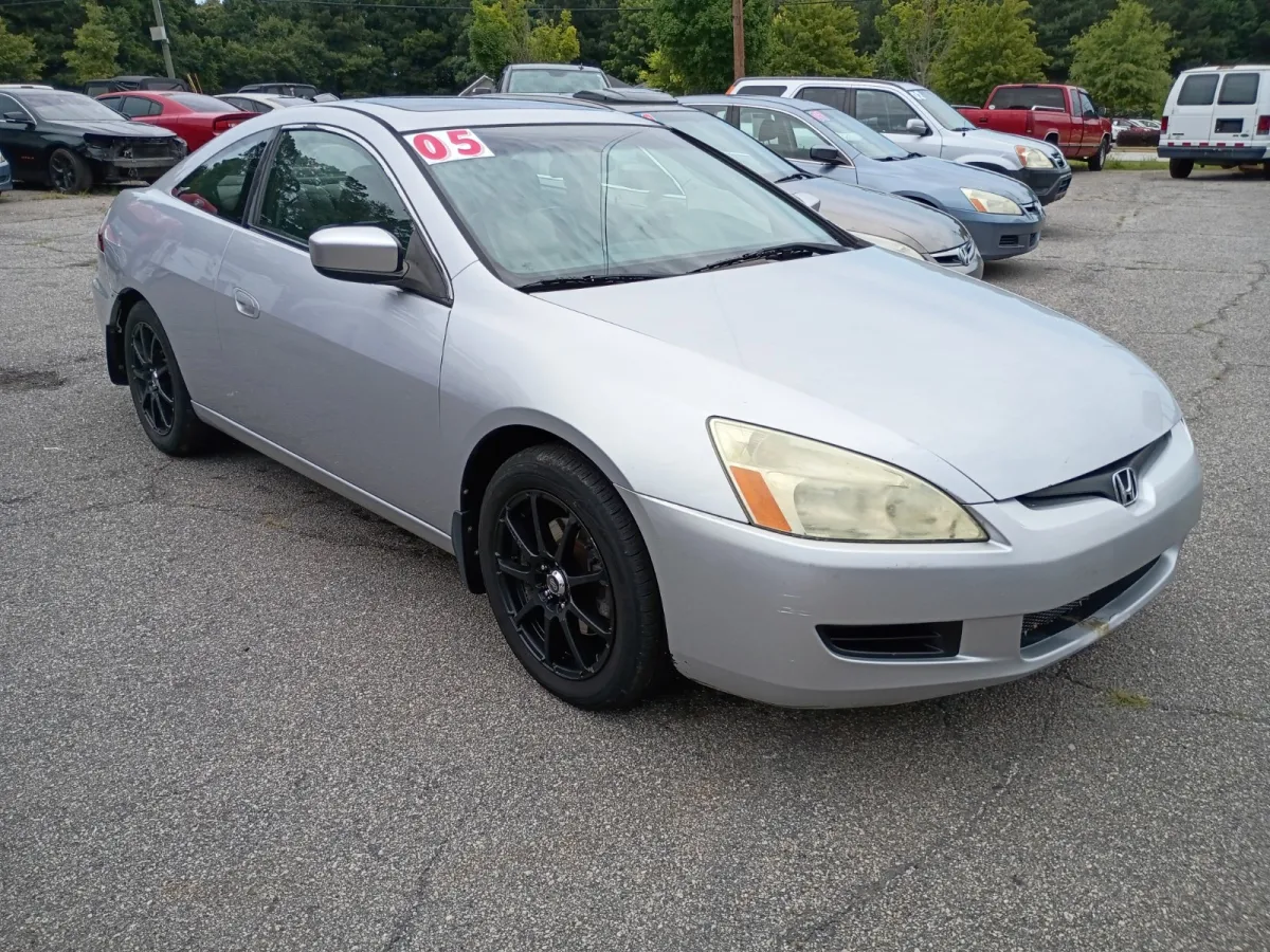 2005 Honda Accord — image 2
