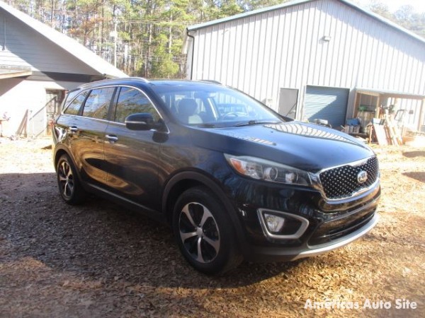 2016 Kia Sorento — image 2