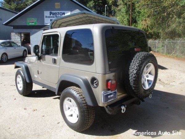 2004 Jeep Wrangler — image 2