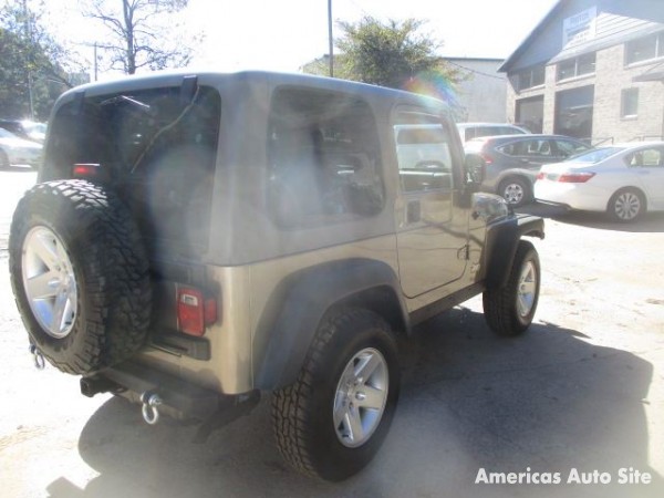 2004 Jeep Wrangler — image 3