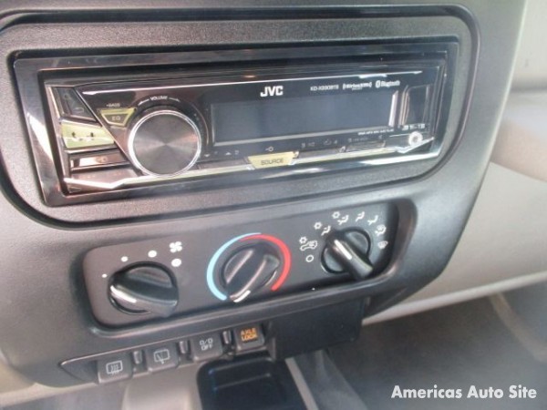 2004 Jeep Wrangler — image 8