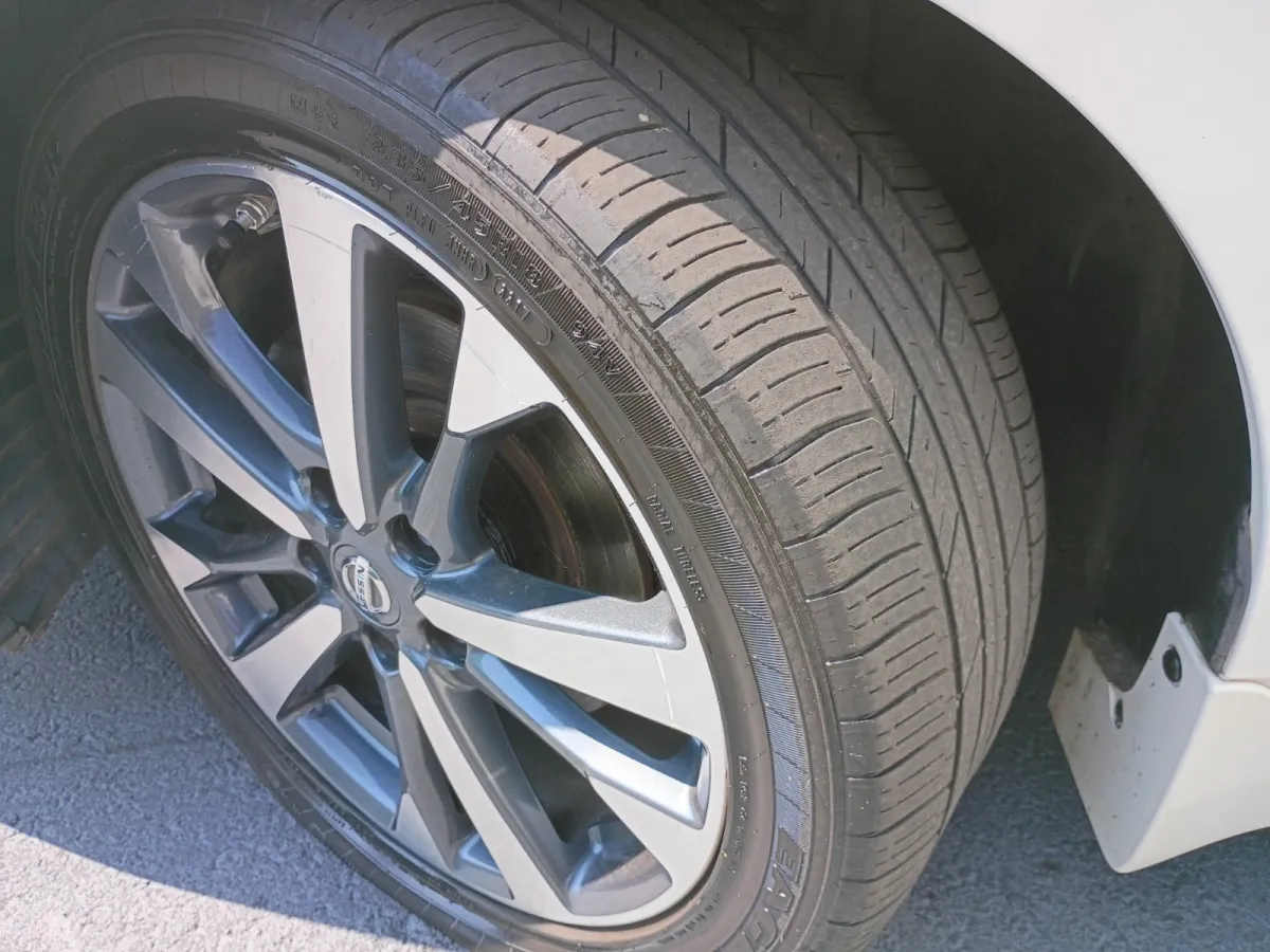 2017 Nissan Altima — image 9