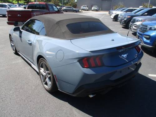 2024 Ford Mustang — image 3