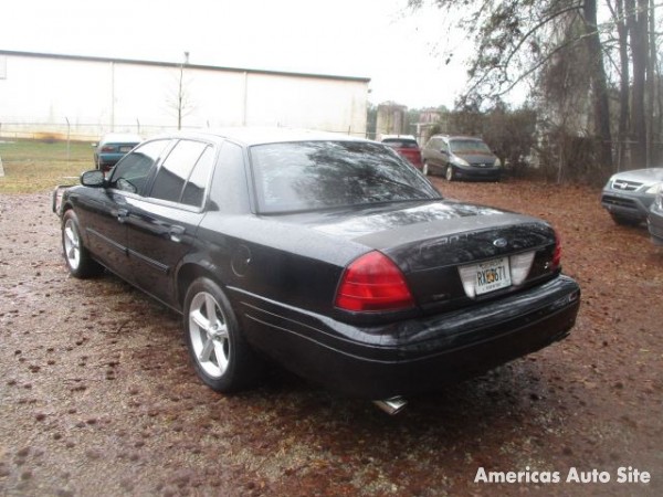 2011 Ford Crown Victoria — image 3