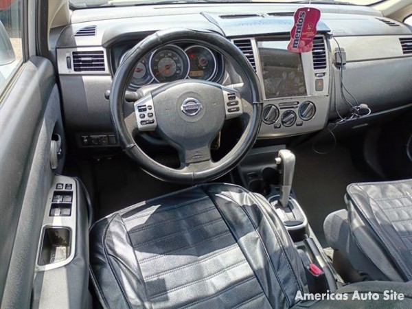 2009 Nissan Versa — image 4