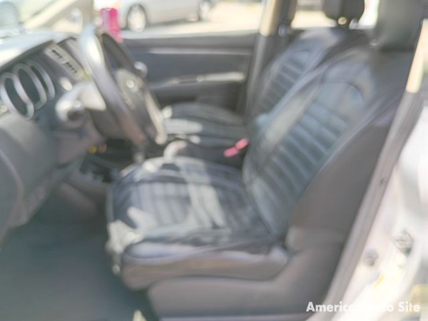 2009 Nissan Versa — image 6