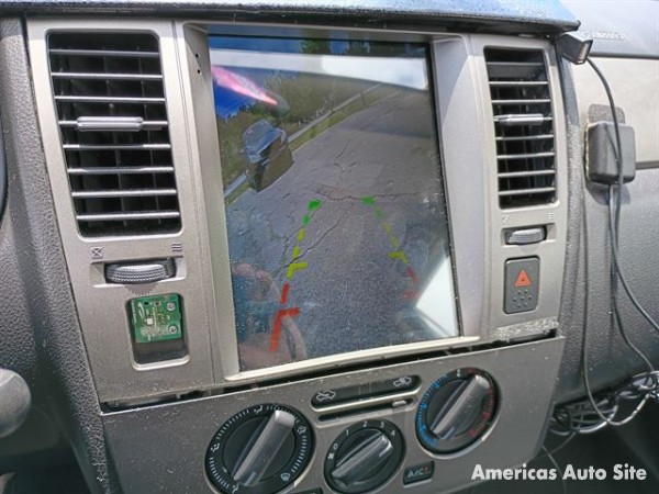 2009 Nissan Versa — image 8