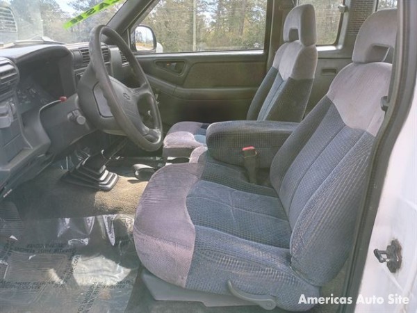 1995 Chevrolet S10 — image 6