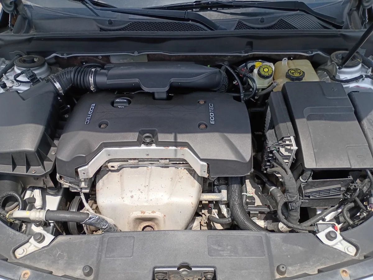 2013 Chevrolet Malibu — image 10