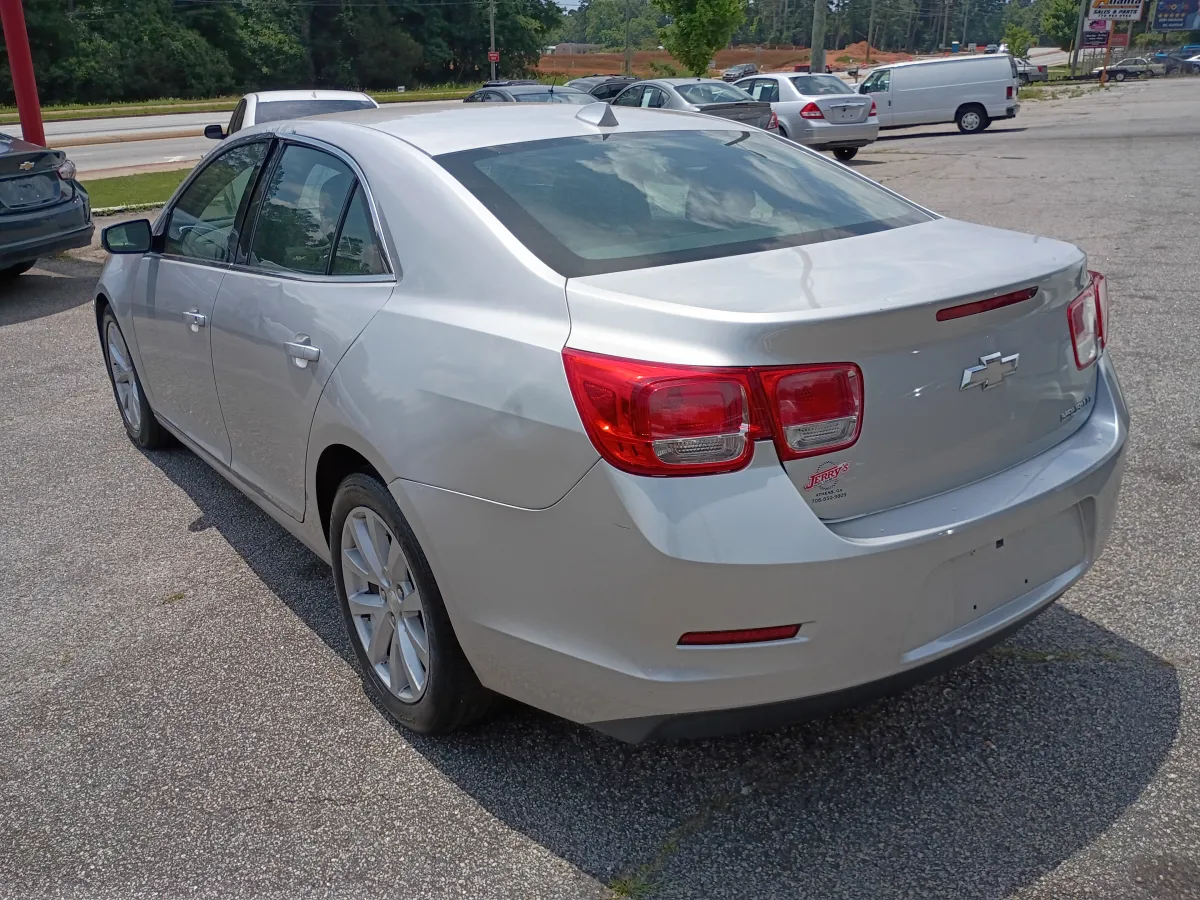 2013 Chevrolet Malibu — image 3