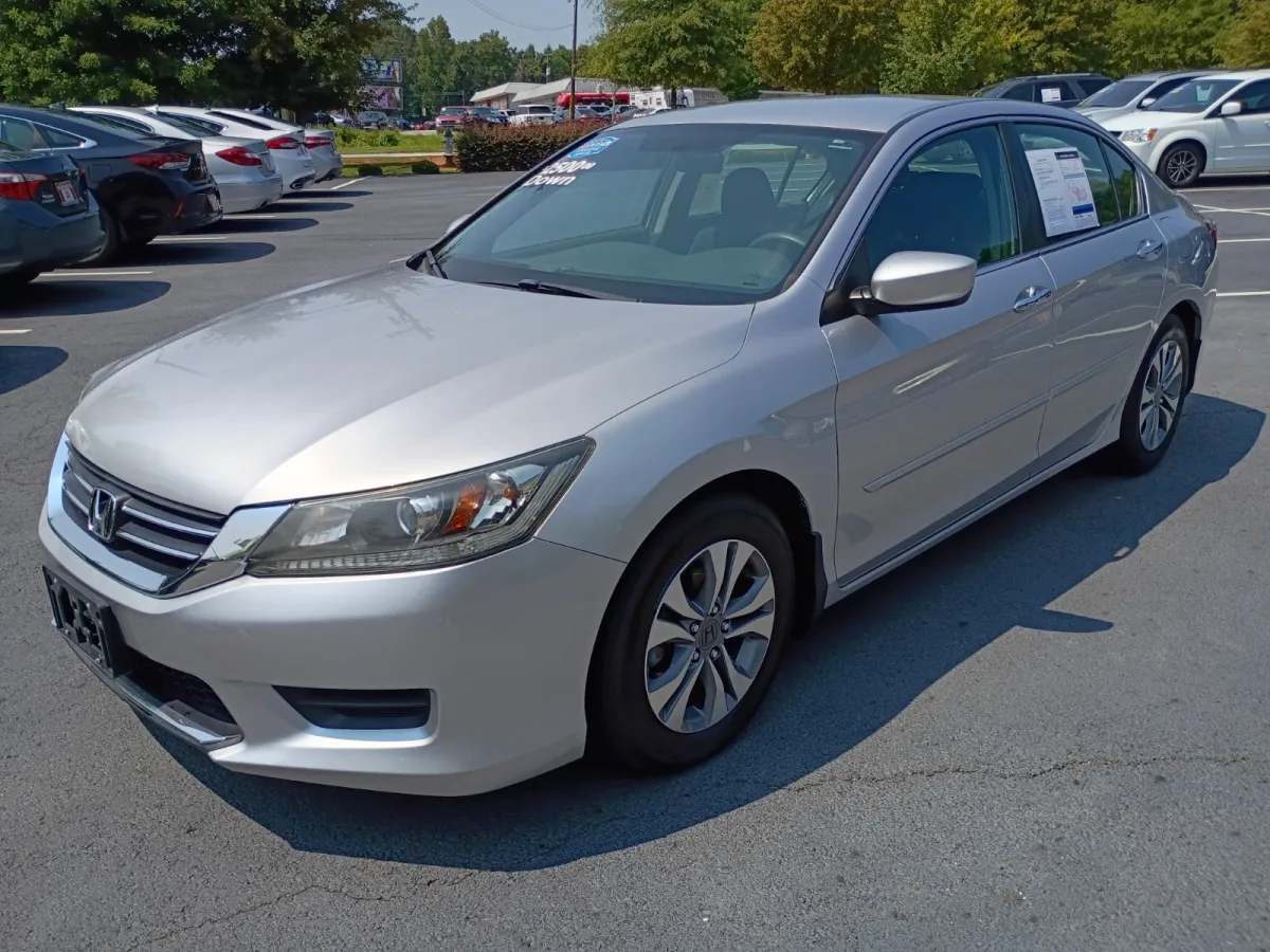 2014 Honda Accord — image 2