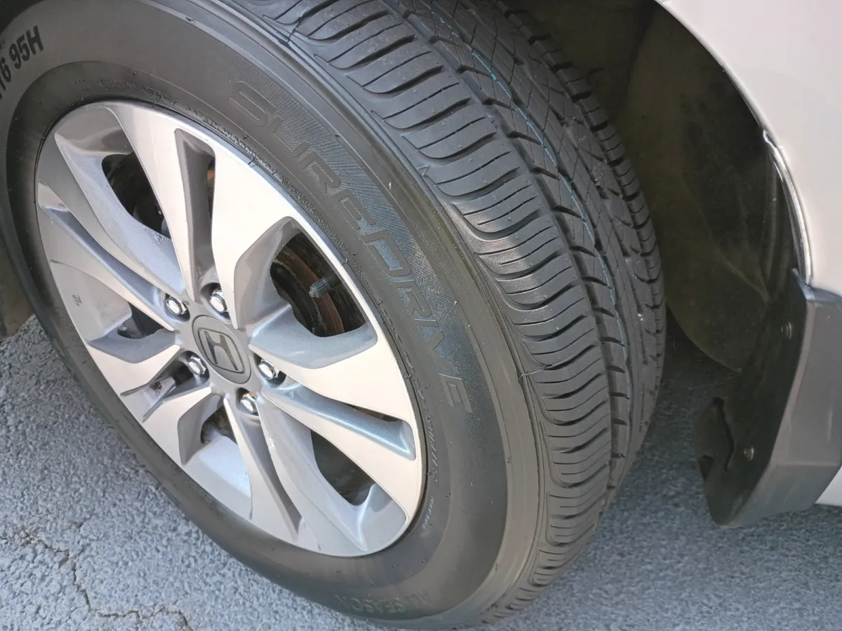 2014 Honda Accord — image 9