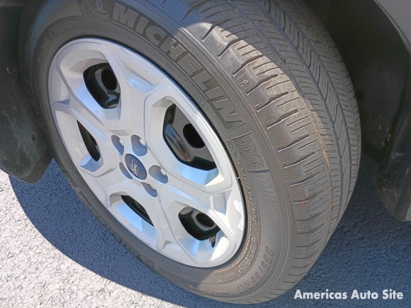 2019 Ford Escape — image 10