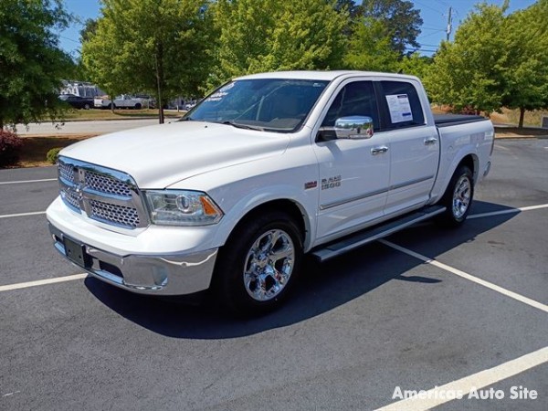 2015 Ram 1500 — image 2