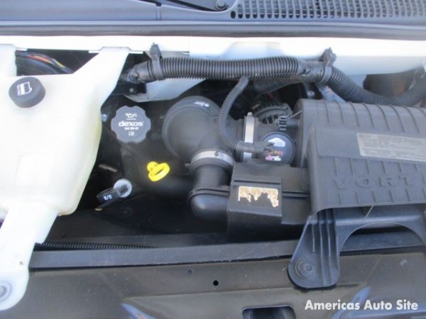 2015 Chevrolet Express Van — image 9