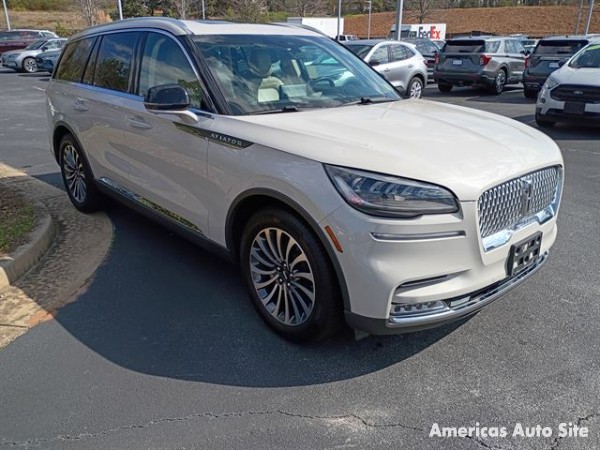2021 Lincoln Aviator — image 2