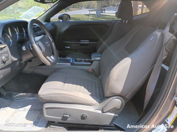 2014 Dodge Challenger — image 5