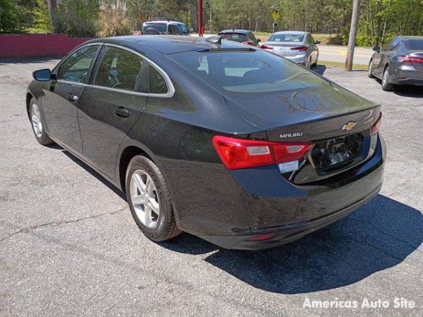 2019 Chevrolet Malibu — image 3