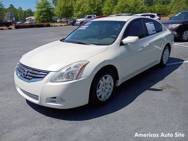 2012 Nissan Altima — image 2