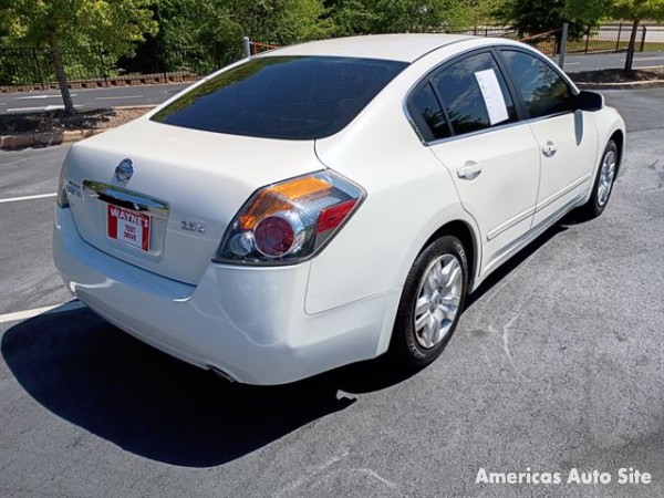 2012 Nissan Altima — image 3