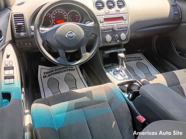 2012 Nissan Altima — image 4