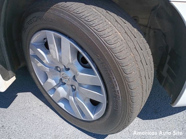 2012 Nissan Altima — image 9