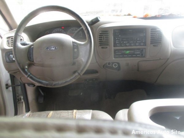 2003 Ford F150 — image 4