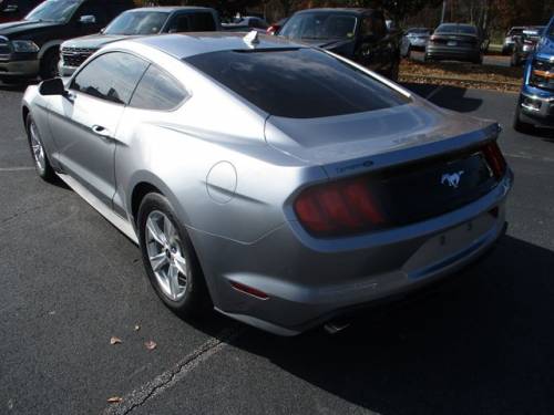 2022 Ford Mustang — image 3