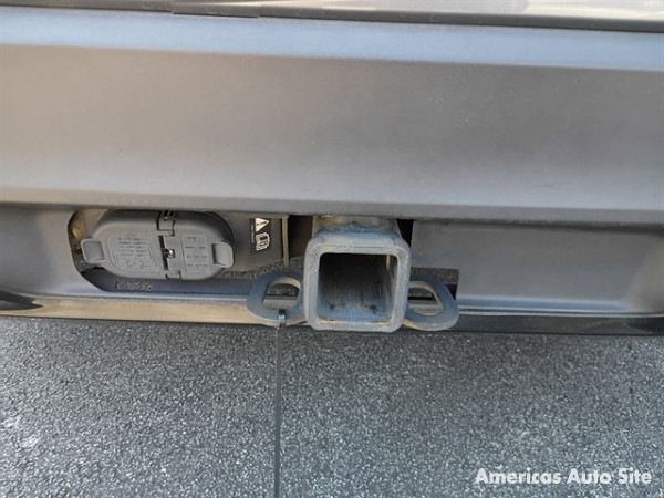 2022 Ford Explorer — image 4