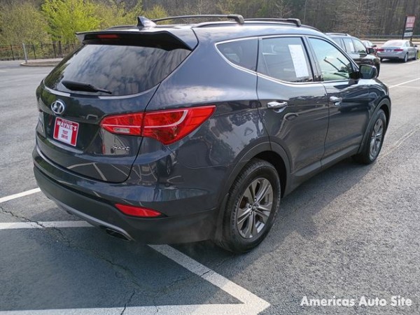 2014 Hyundai Santa Fe — image 3