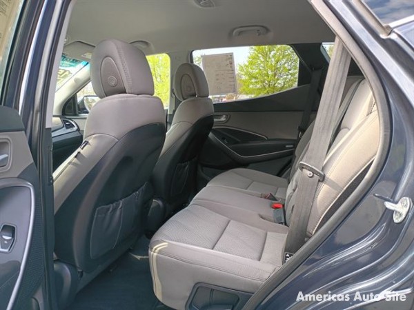 2014 Hyundai Santa Fe — image 6