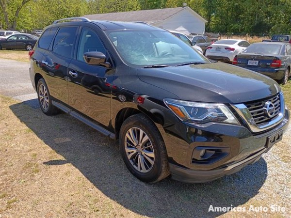 2020 Nissan Pathfinder — image 2