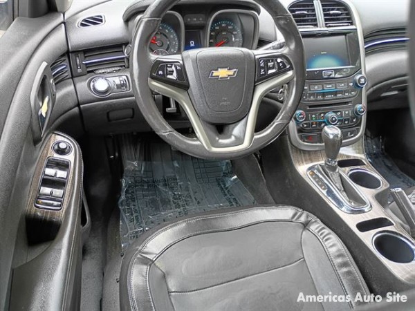 2016 Chevrolet Malibu — image 4