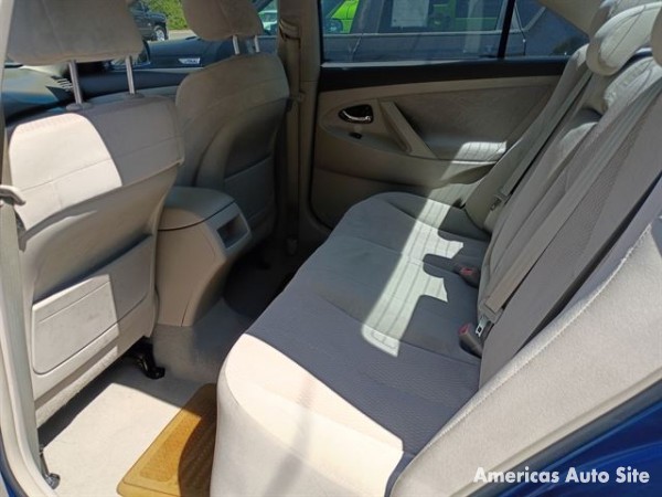 2011 Toyota Camry — image 5