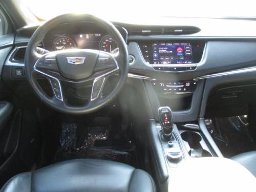 2021 Cadillac XT5 — image 4