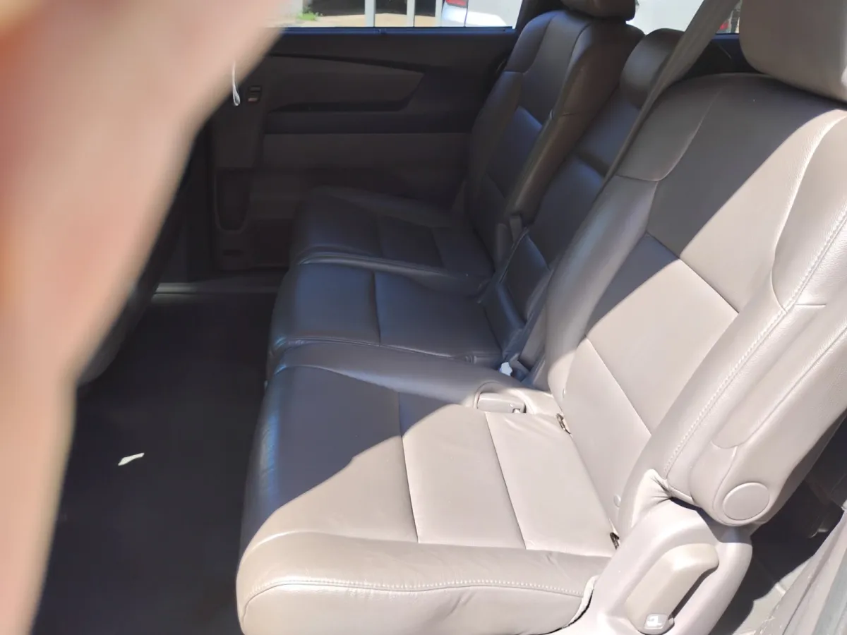2014 Honda Odyssey — image 5