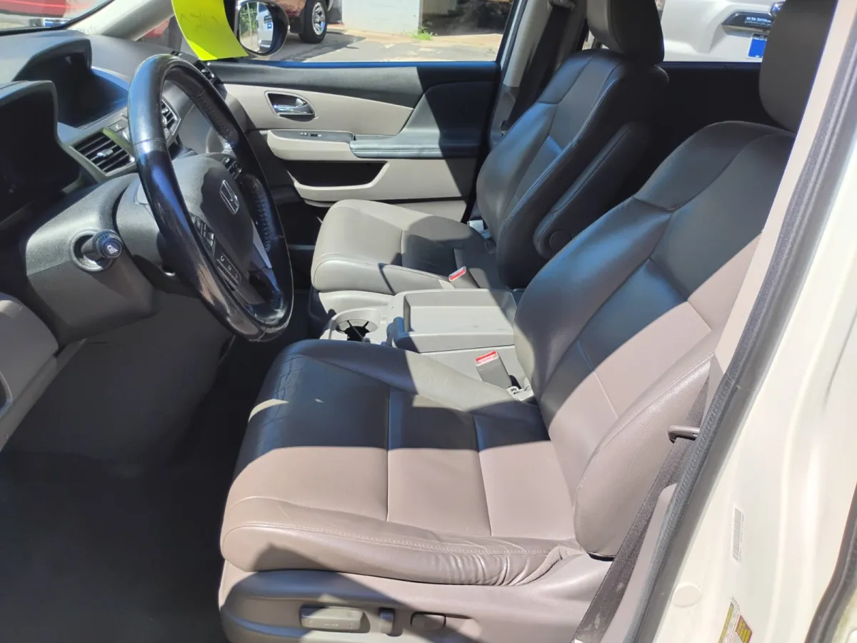 2014 Honda Odyssey — image 7