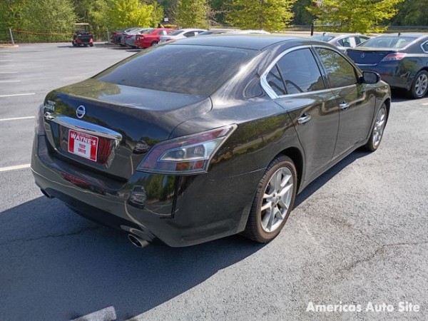2014 Nissan Maxima — image 3