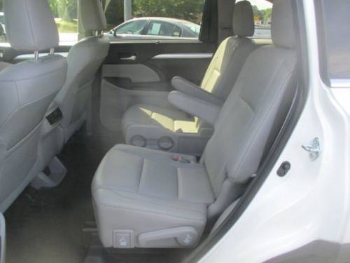 2016 Toyota Highlander — image 5