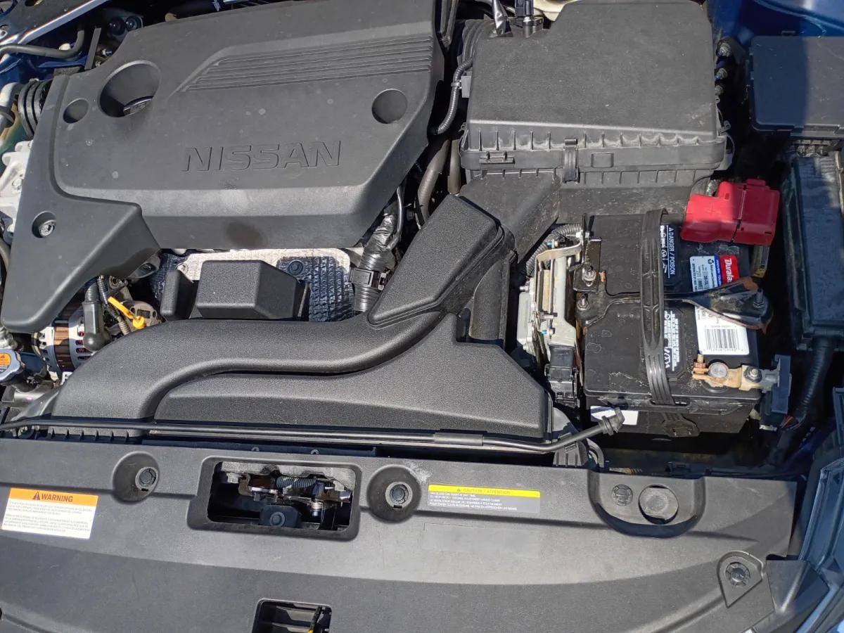 2016 Nissan Altima — image 10