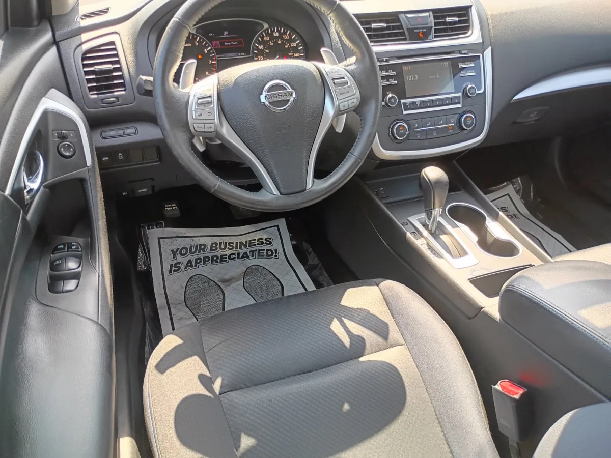 2016 Nissan Altima — image 4