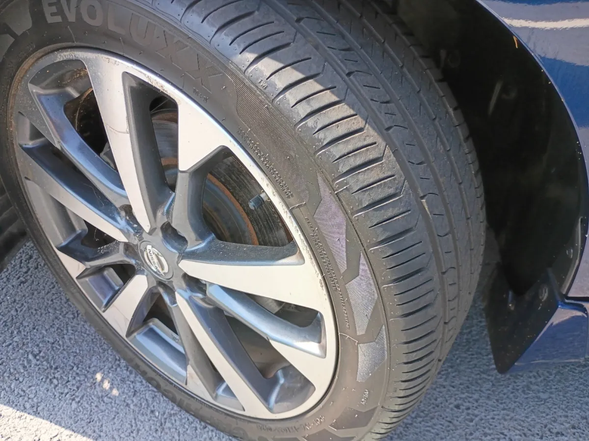 2016 Nissan Altima — image 9